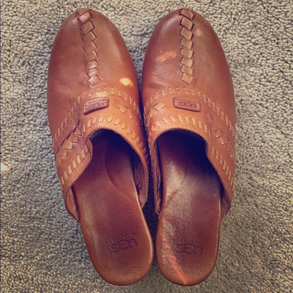 Ugg platform shoes